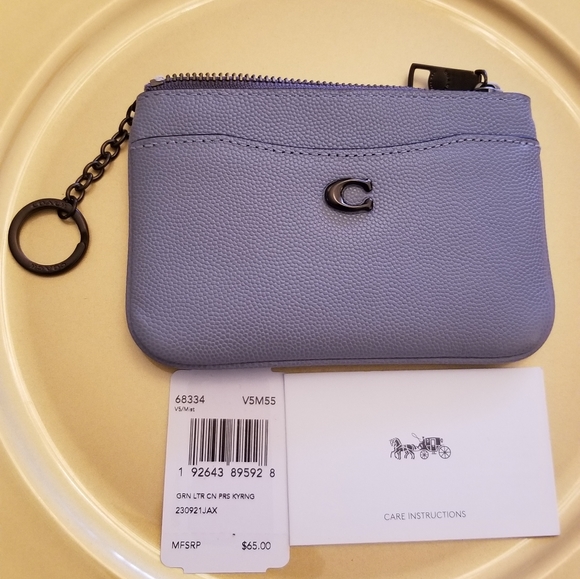 Coach Handbags - Coach Ladies Leather Keychain Coin/Wallet Holder.